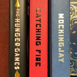 HARDBACK HUNGER GAMES BOOK SERIES SET